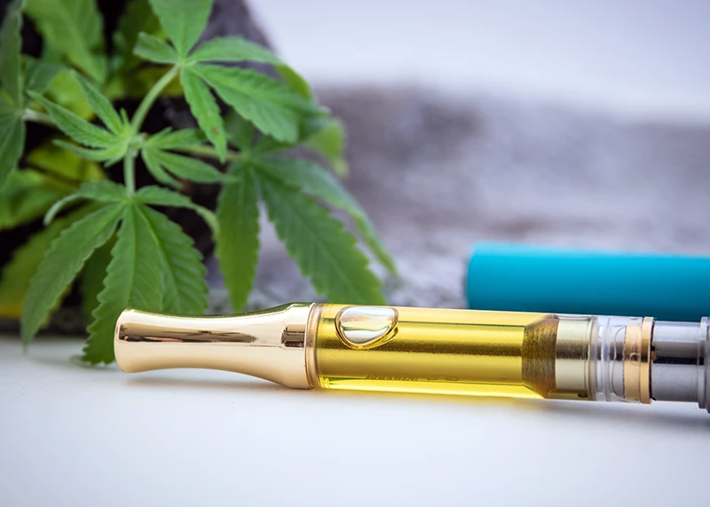 Live Resin vs. Distillate Which Weed Cart Is Better - 2